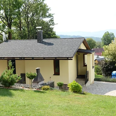 Apartament V Lukach *